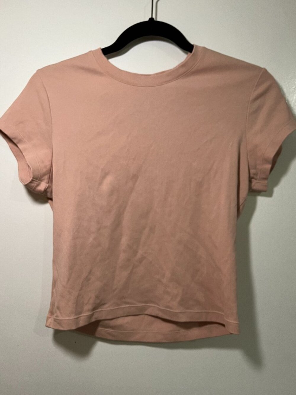 Light pink Uniqlo women's baby tee - size M